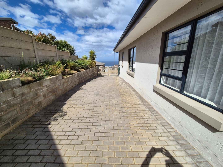 4 Bedroom Property for Sale in Dana Bay Western Cape